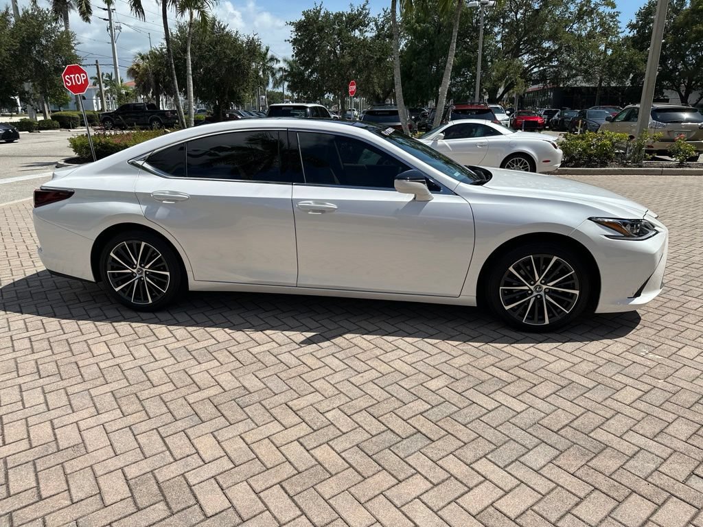 Certified 2023 Lexus ES 350 w/ Premium Package FWD image 2