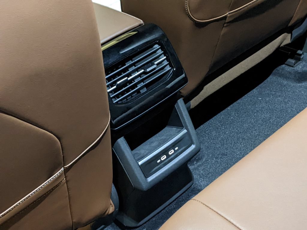 New 2026 Volkswagen ID.4 Pro RWD image 24
