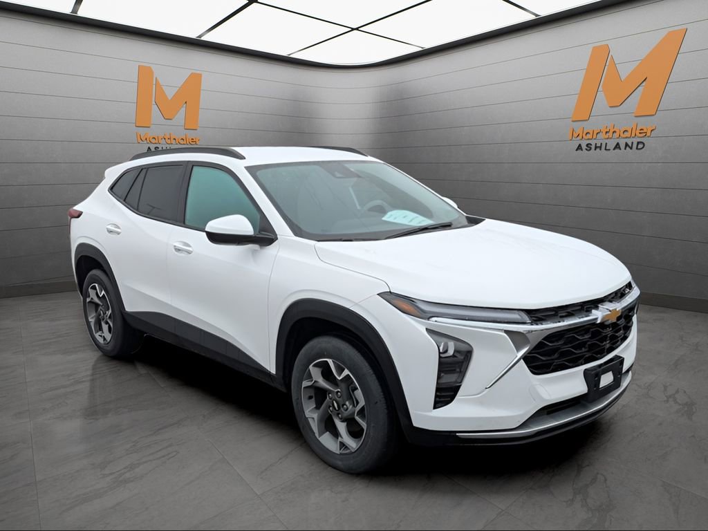 Used 2024 Chevrolet Trax LT w/ Driver Confidence Package image 7