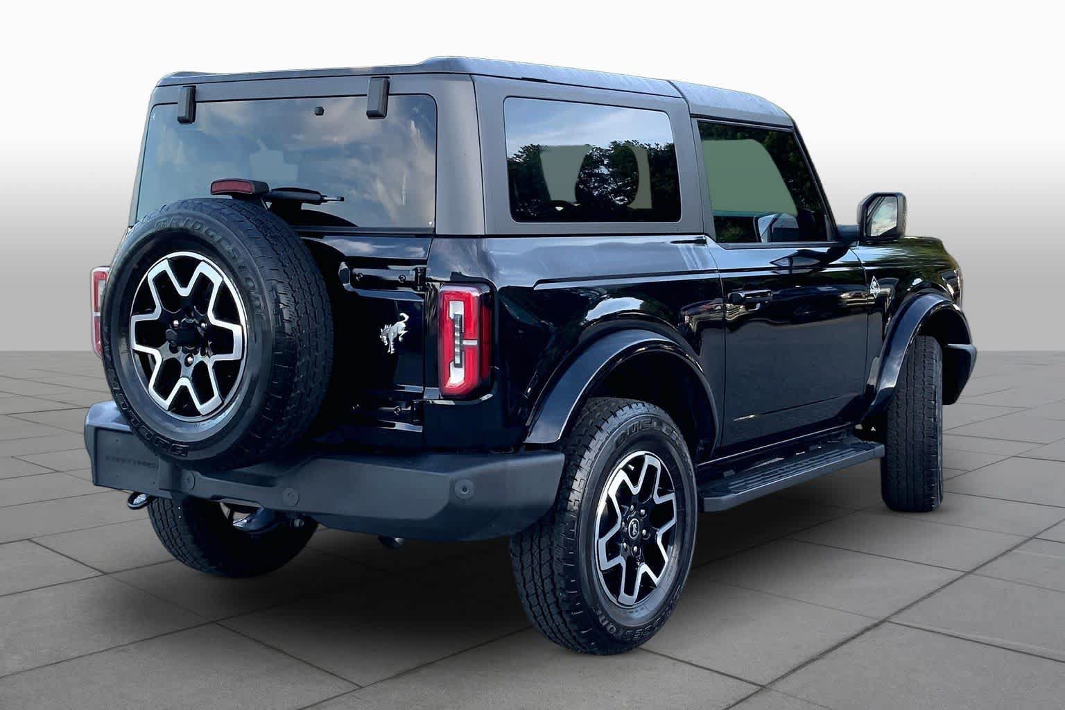 Used 2022 Ford Bronco Outer Banks AWD/4WD image 12
