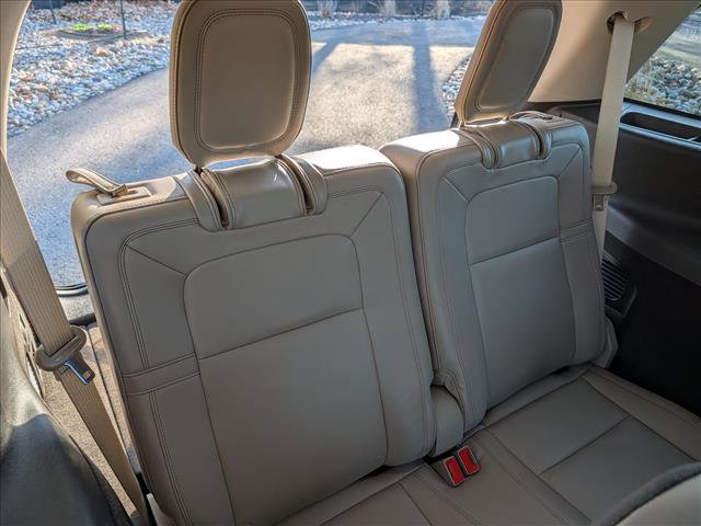 Certified 2023 Lincoln Aviator Reserve w/ Equipment Group 201A RWD image 19