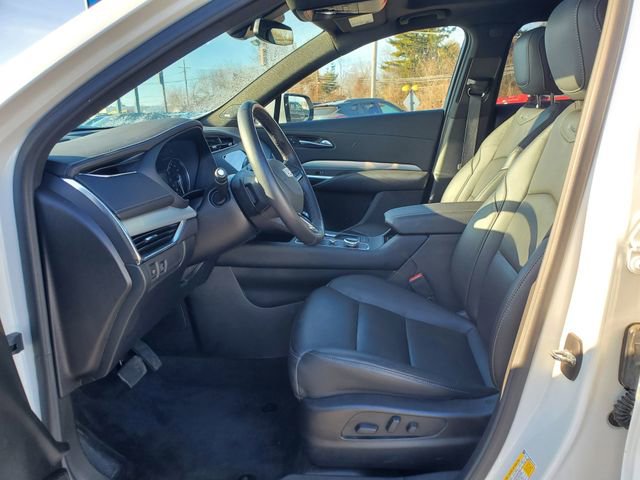 Certified 2023 Cadillac XT4 Premium Luxury w/ Cold Weather Package image 23