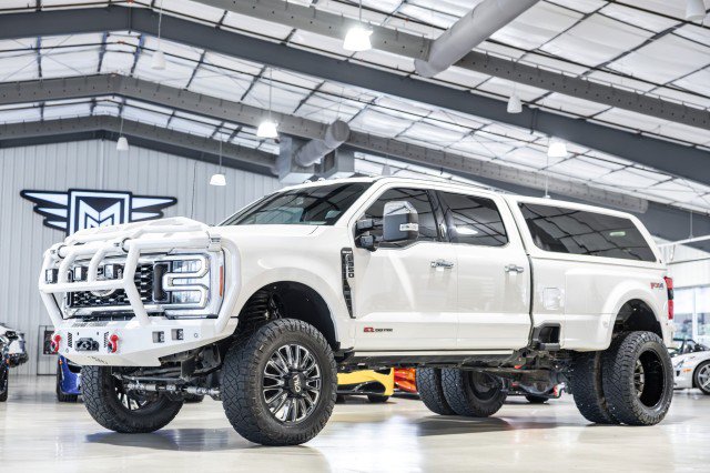 Used 2023 Ford F350 King Ranch w/ Chrome Package AWD/4WD video 1