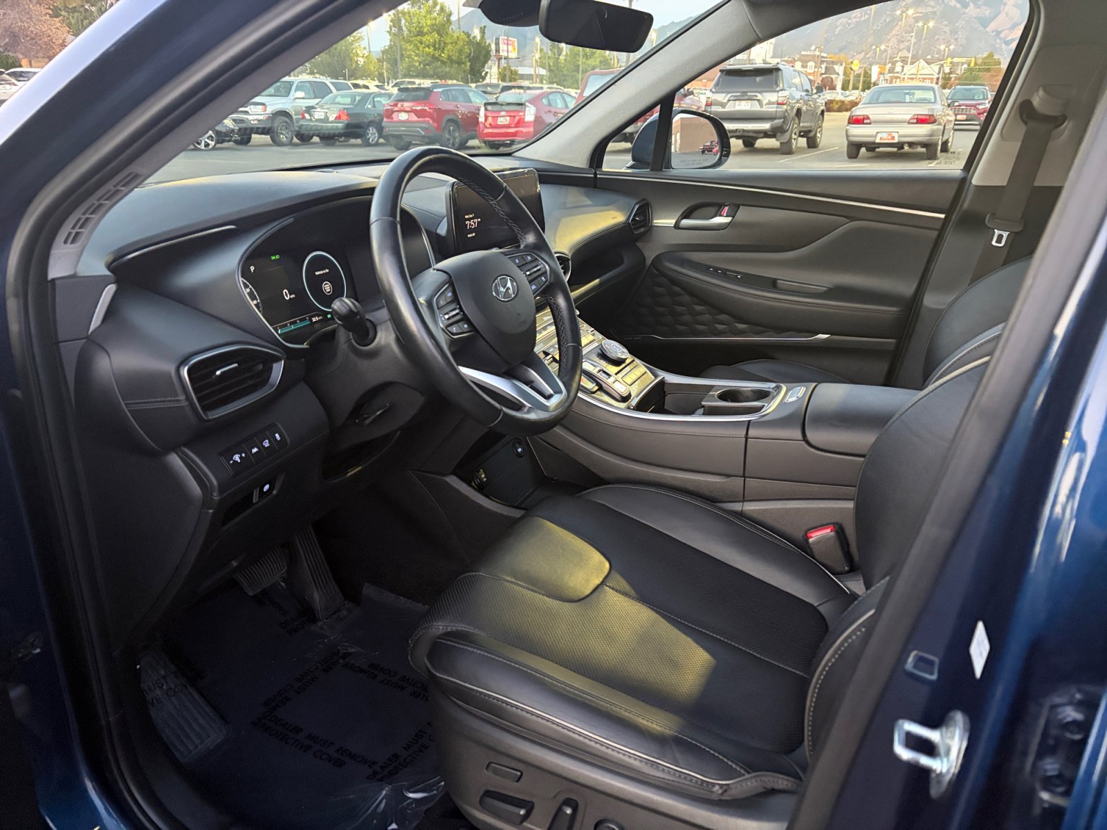 Used 2023 Hyundai Santa Fe Limited AWD/4WD image 9