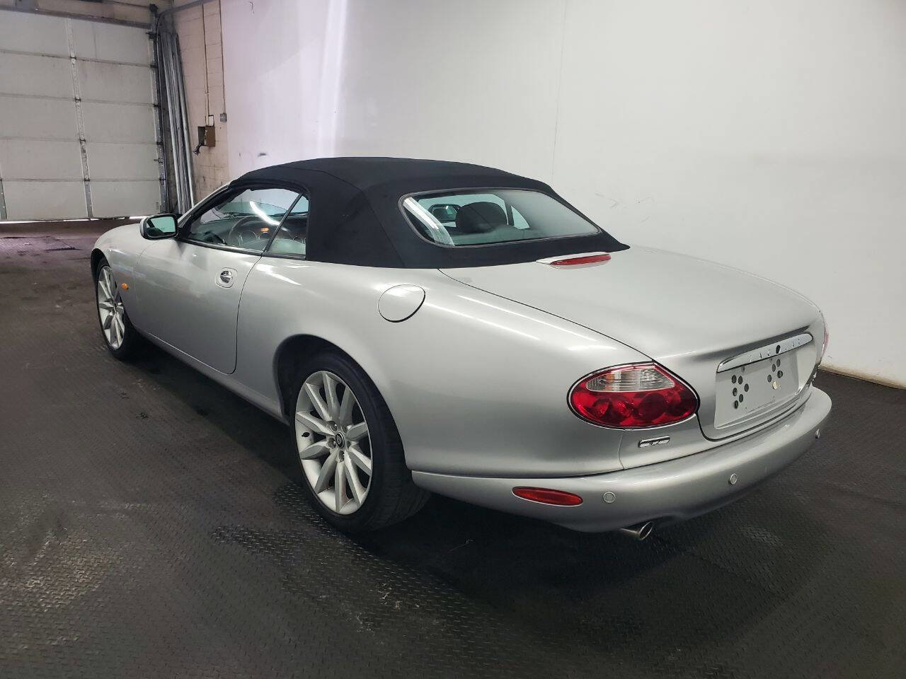 Used 2004 Jaguar XK8 Convertible image 5