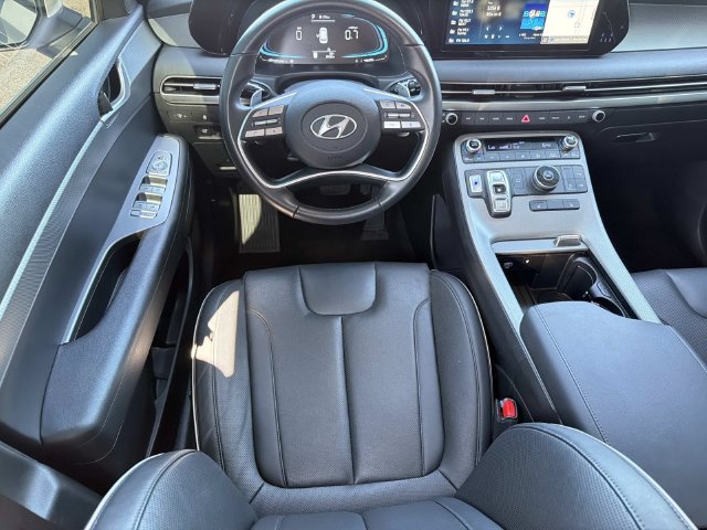 Used 2025 Hyundai Palisade SEL FWD image 13