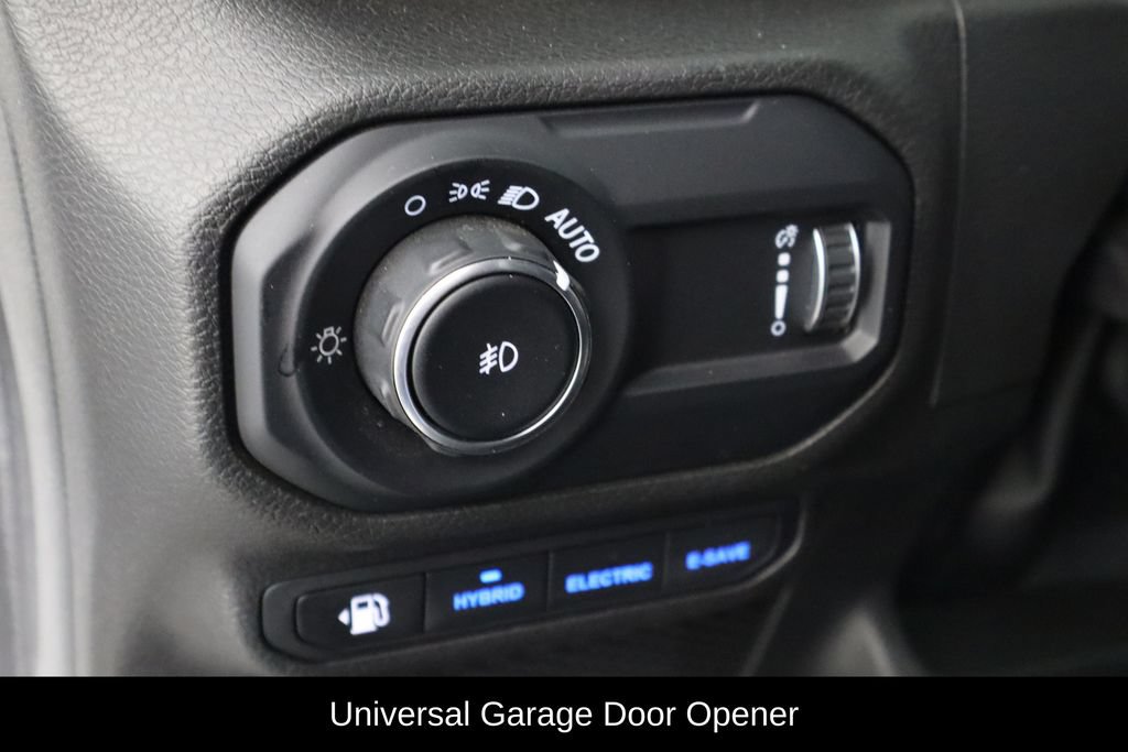Used 2023 Jeep Wrangler Unlimited w/ Sun & Screen Package AWD/4WD image 22