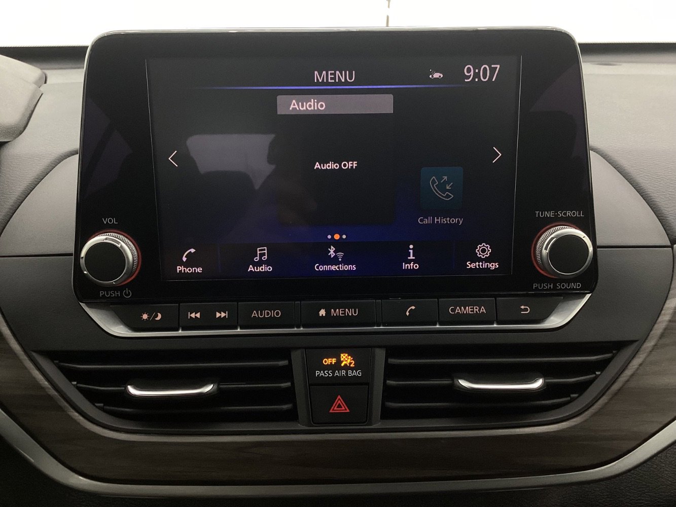 Used 2025 Nissan Altima 2.5 SV image 34