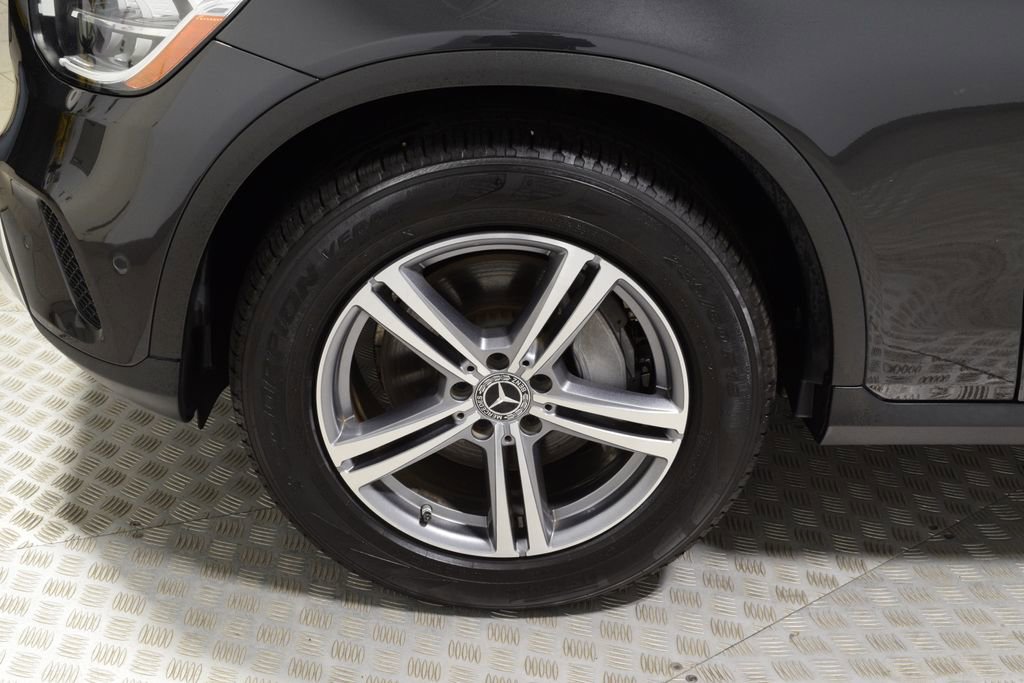 Used 2021 Mercedes-Benz GLC 300 4MATIC image 35