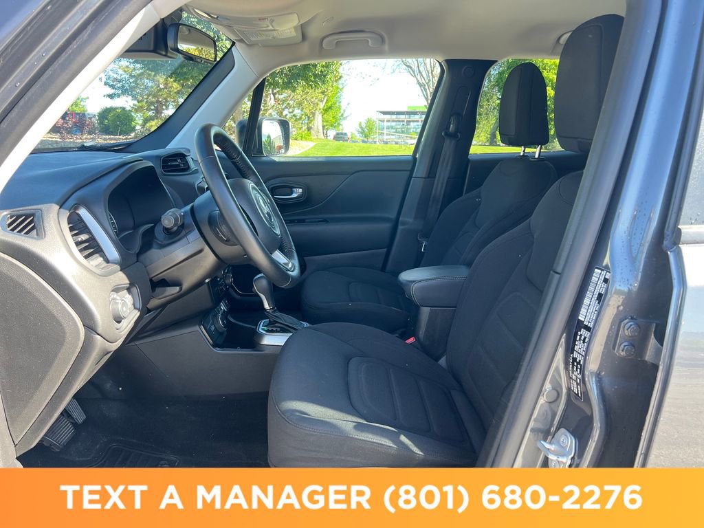 Used 2022 Jeep Renegade Latitude w/ Convenience Group AWD/4WD image 9