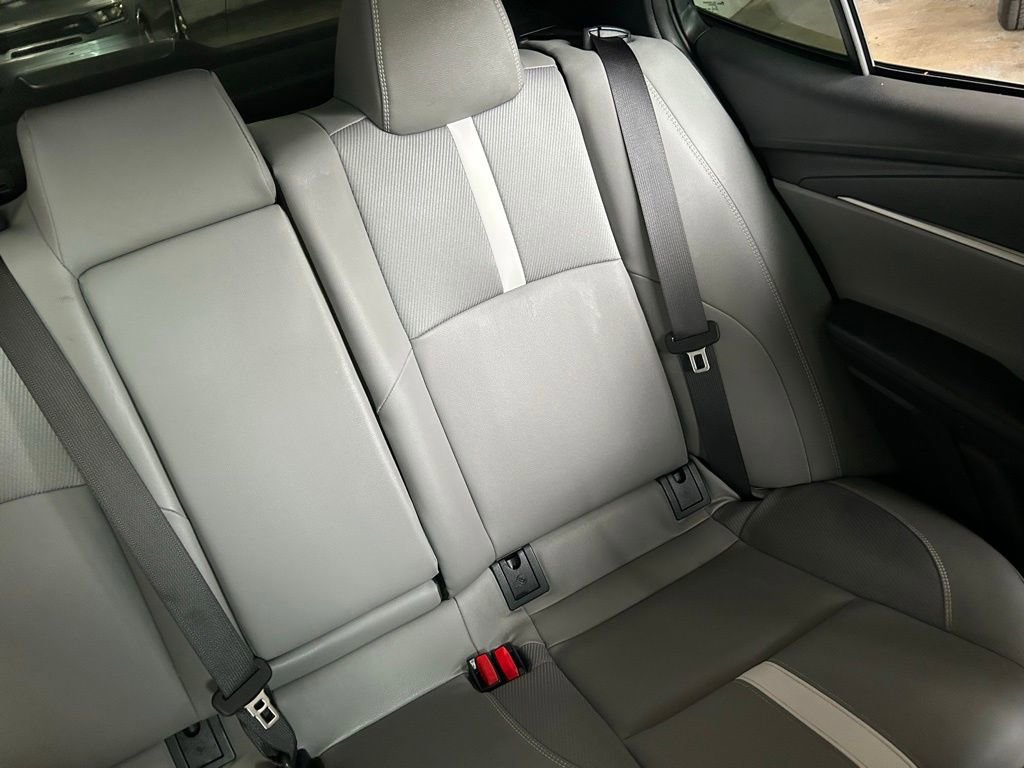 Used 2025 Toyota Camry SE w/ Convenience Package FWD image 14