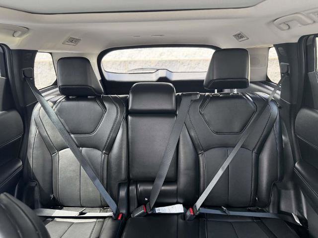 Certified 2025 INFINITI QX60 Luxe w/ Cargo Package AWD/4WD image 16