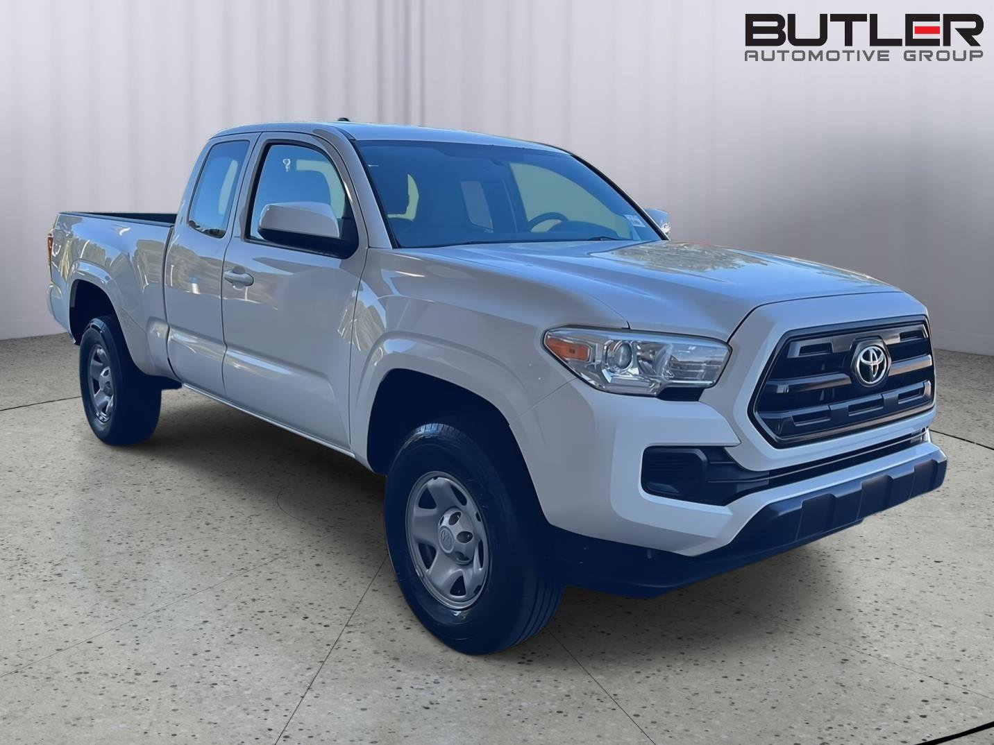 Used 2016 Toyota Tacoma SR image 8