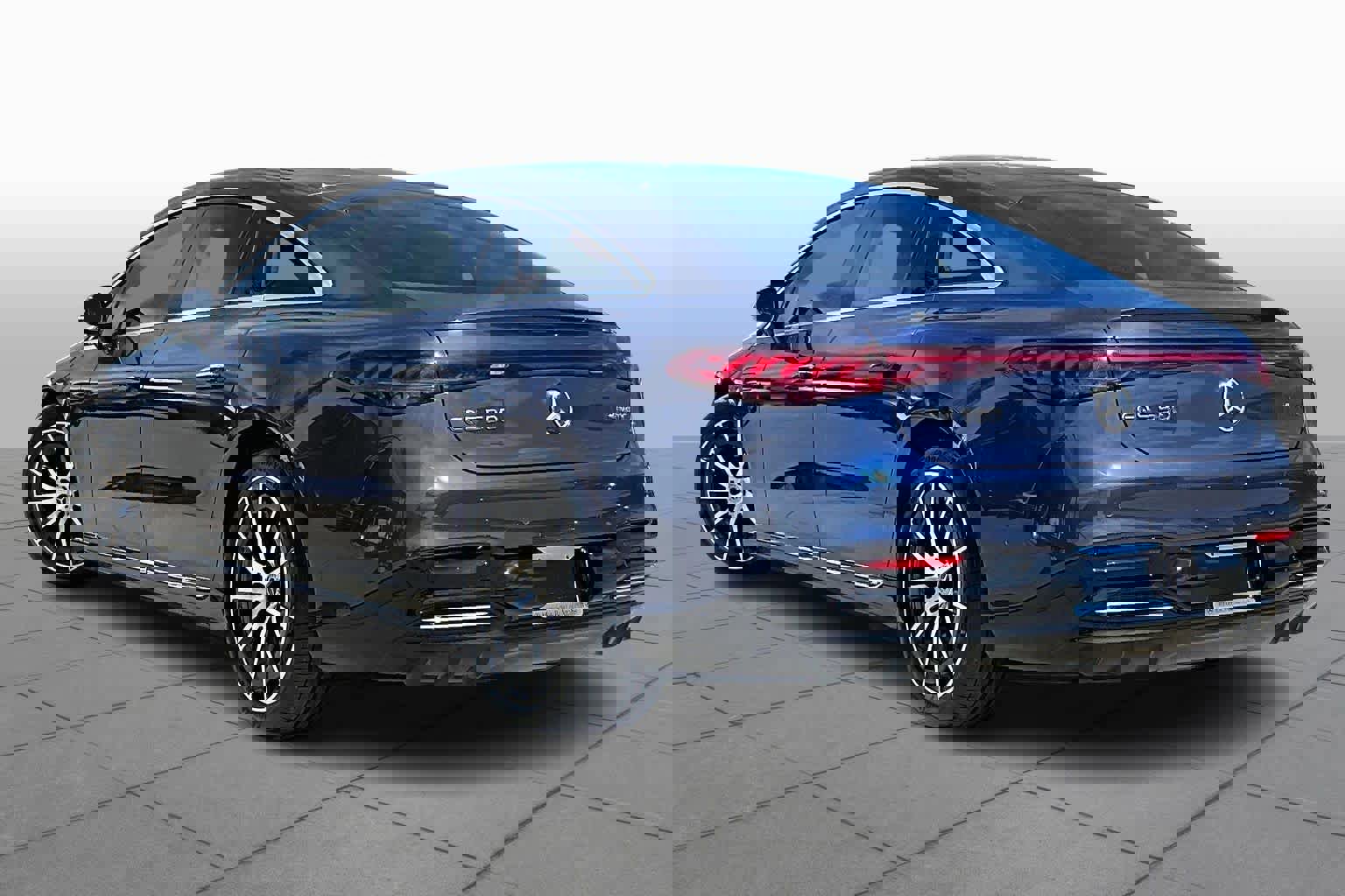 Used 2023 Mercedes-Benz EQS 580 EQS 580 image 11