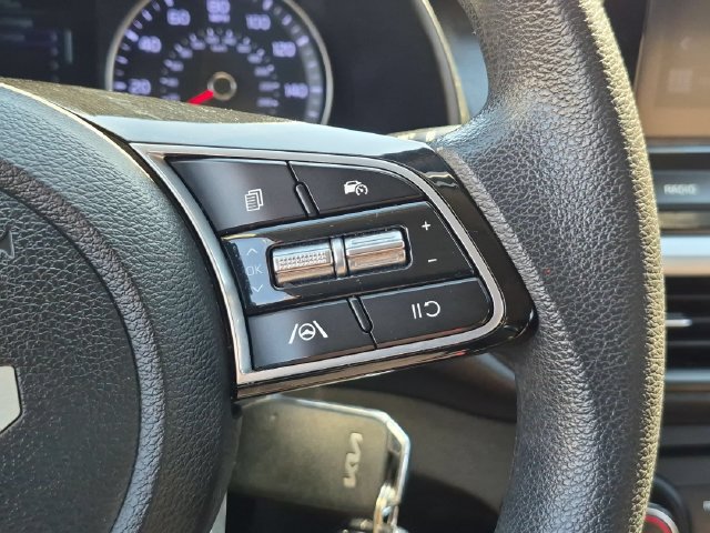 Used 2023 Kia Forte LXS FWD image 17
