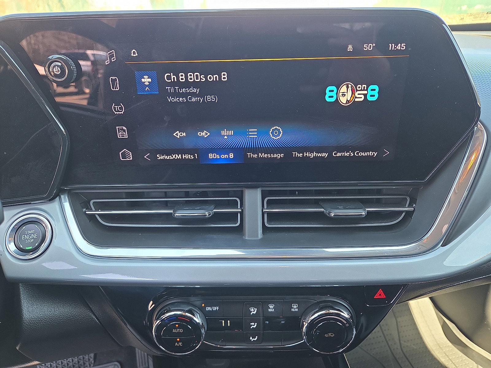 Certified 2024 Chevrolet Trax LT image 25