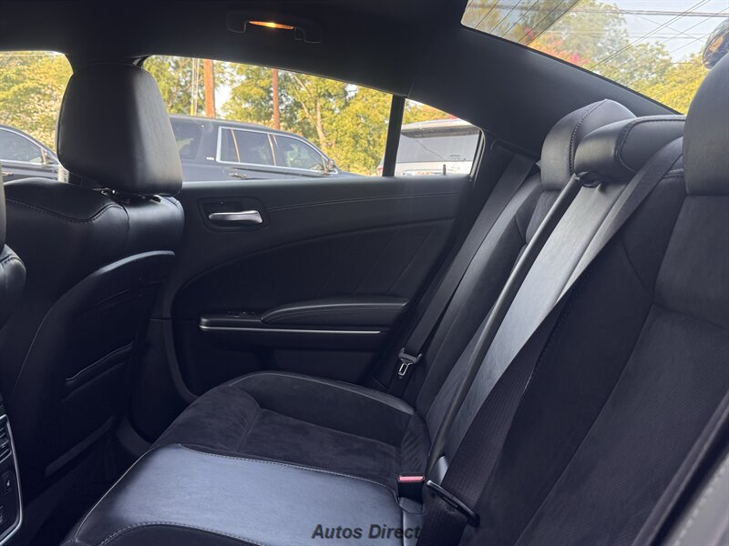 Used 2019 Dodge Charger Scat Pack w/ Plus Group RWD image 32