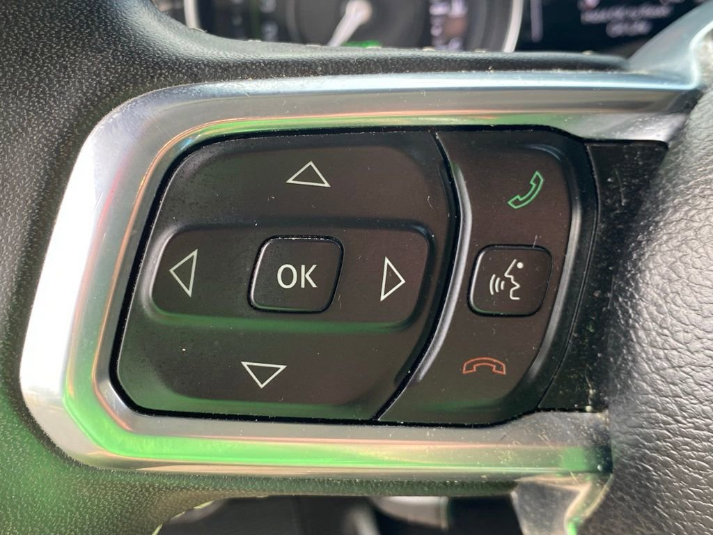 Used 2023 Jeep Wrangler Unlimited Sahara AWD/4WD image 30