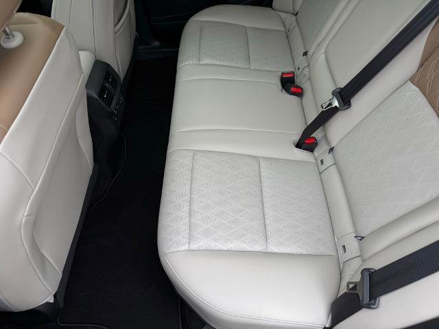 Certified 2025 Nissan Murano Platinum w/ Cargo Package image 12