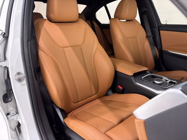 Certified 2023 BMW 330i xDrive Sedan w/ Premium Package AWD/4WD image 19