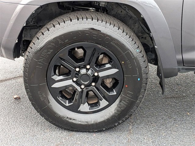 Used 2019 Toyota 4Runner SR5 image 10