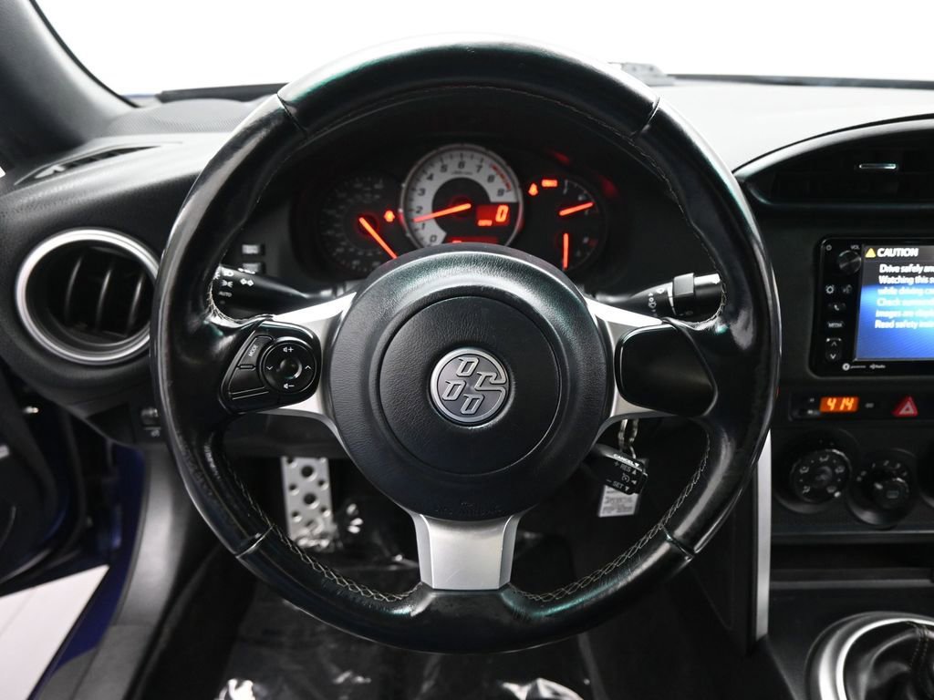 Used 2017 Toyota 86 image 9