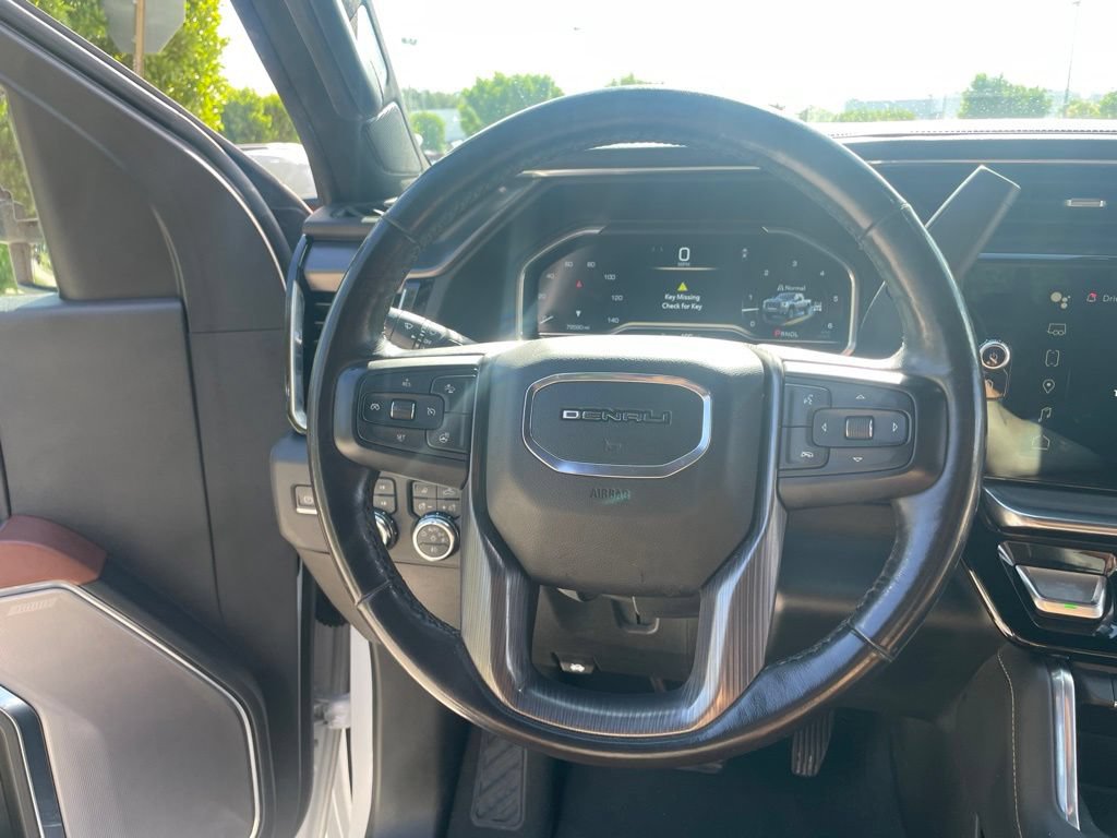 Used 2024 GMC Sierra 2500 Denali Ultimate AWD/4WD image 12