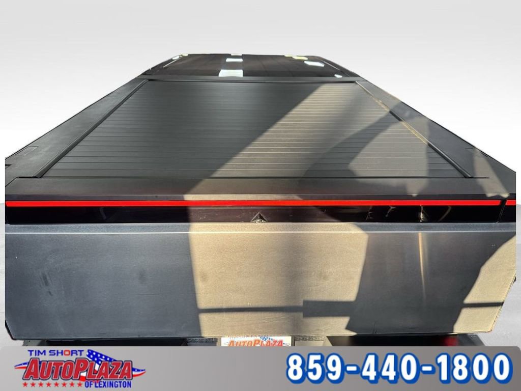 Used 2024 Tesla Cybertruck AWD Crew Cab image 18