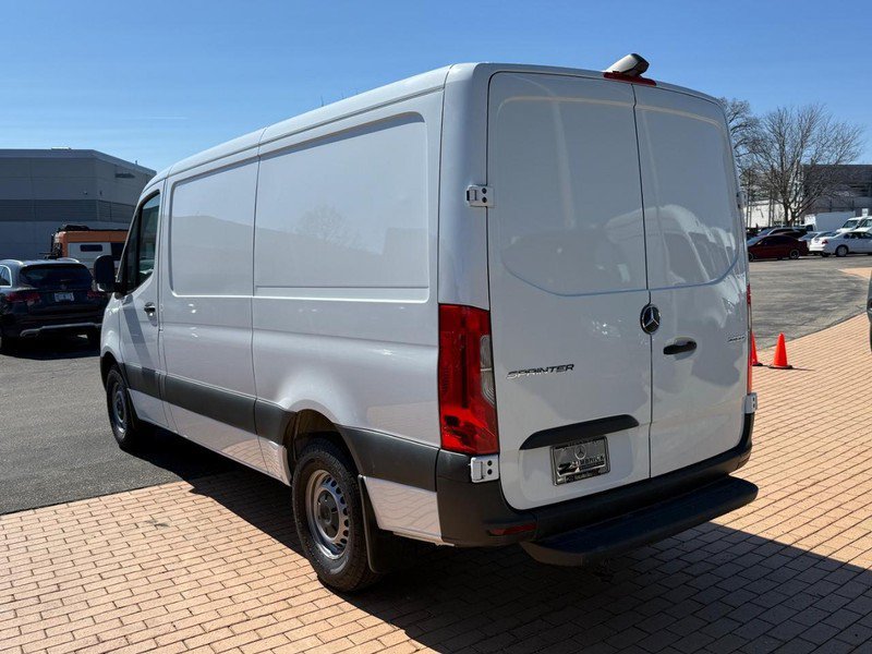 Used 2025 Mercedes-Benz Sprinter 2500 image 5