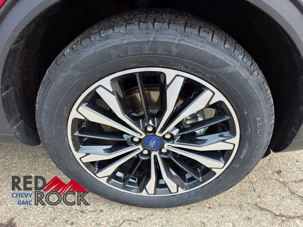 Used 2022 Ford Escape SEL w/ SEL Stealth AWD Package image 6