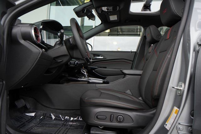 New 2026 Chevrolet Trax RS w/ Sunroof Package image 27