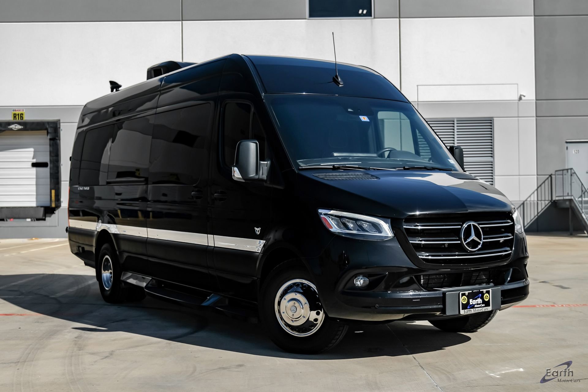 Used 2023 Mercedes-Benz Sprinter 3500 image 22