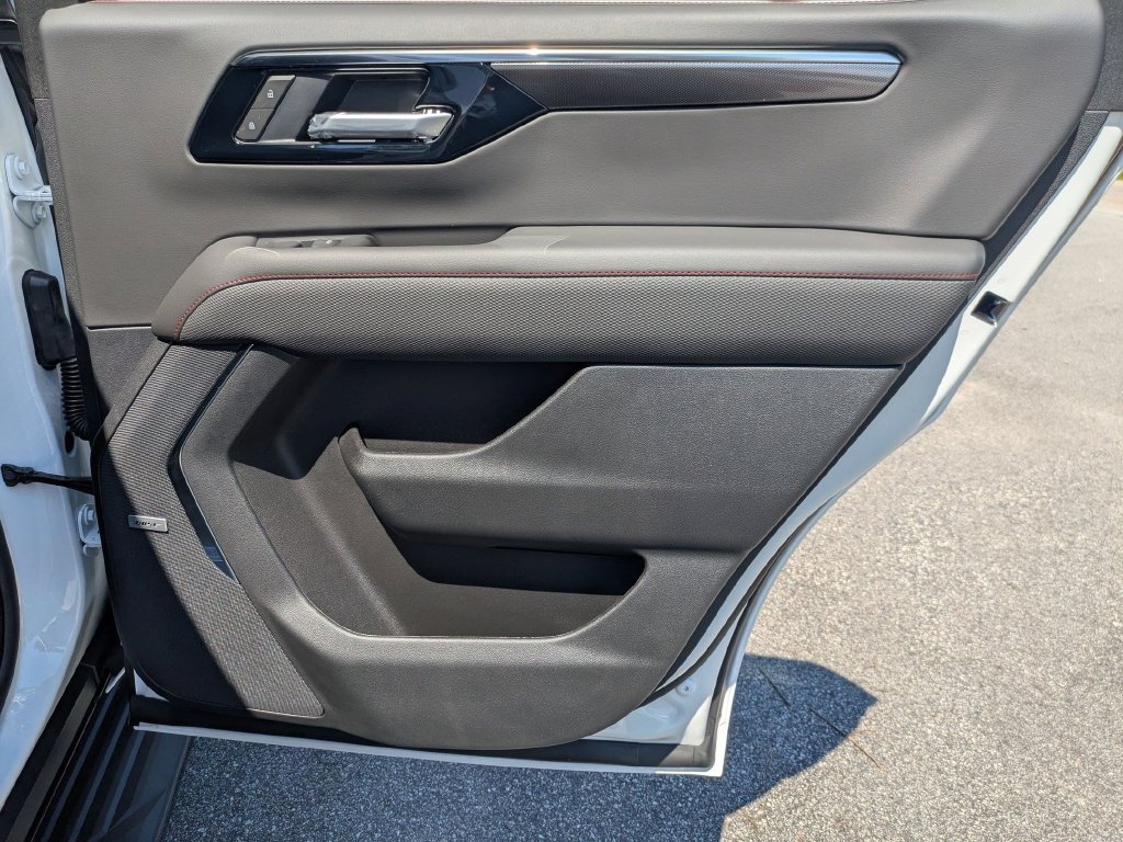 New 2026 Chevrolet Tahoe RST w/ Advanced Technology Package AWD/4WD image 37