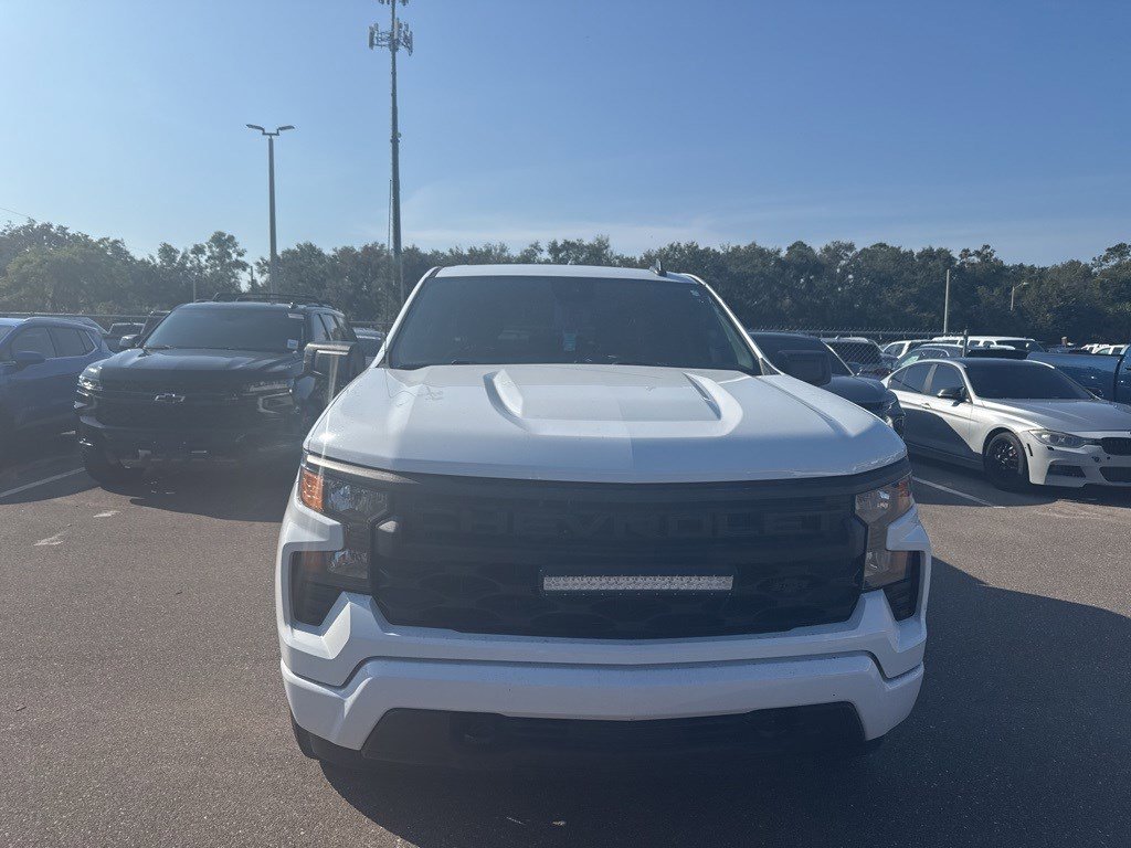 Used 2022 Chevrolet Silverado 1500 Custom image 2