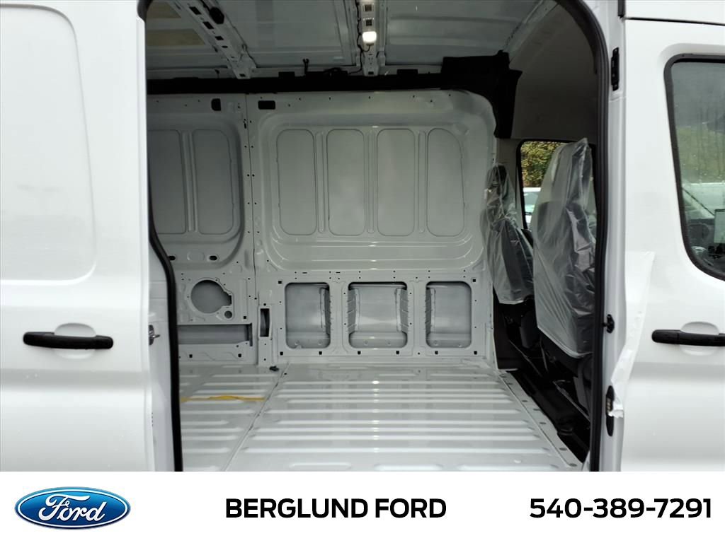 New 2026 Ford Transit 250 148 Medium Roof RWD image 11