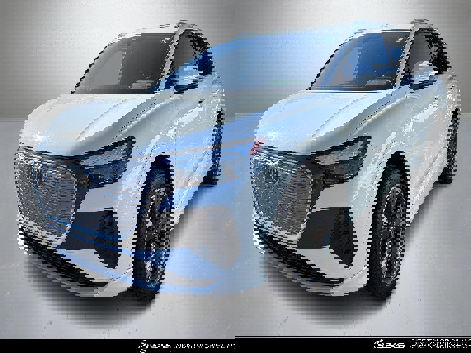 Used 2022 Audi Q4 e-tron Premium Plus w/ Premium Plus image 5