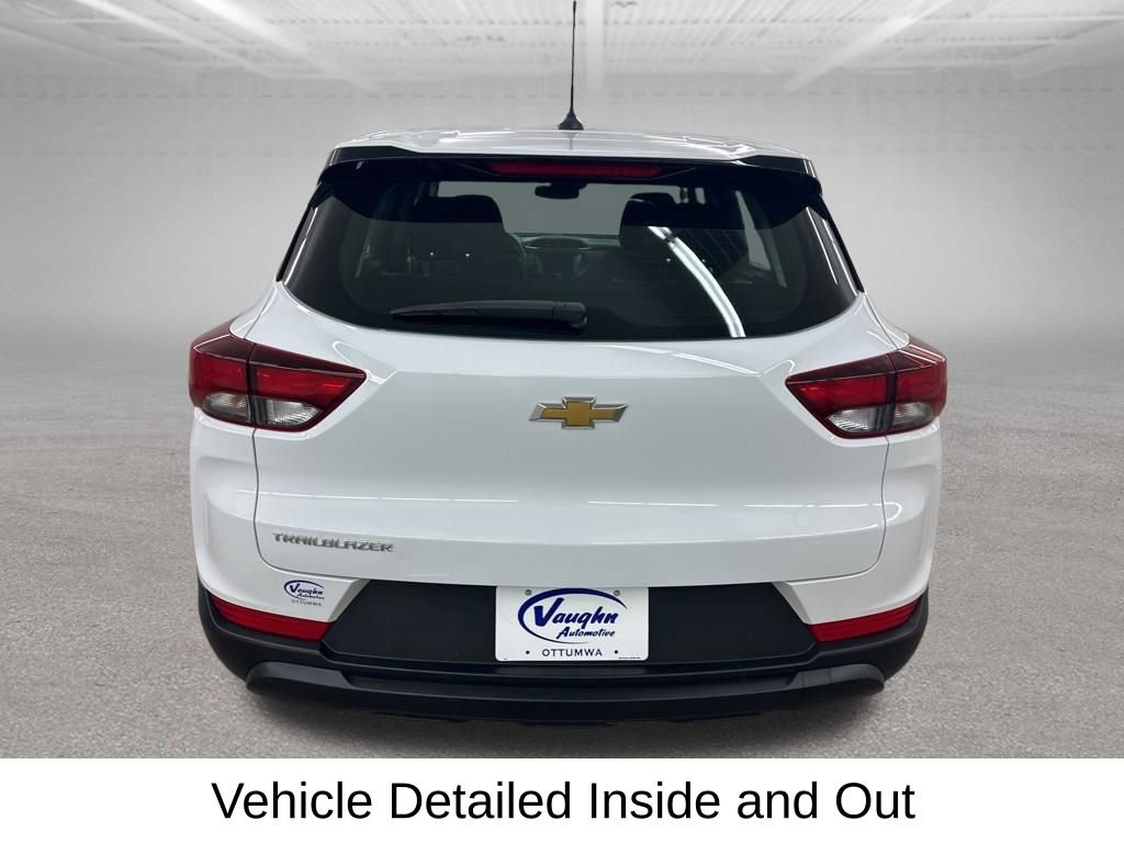 Used 2023 Chevrolet TrailBlazer LS FWD image 11