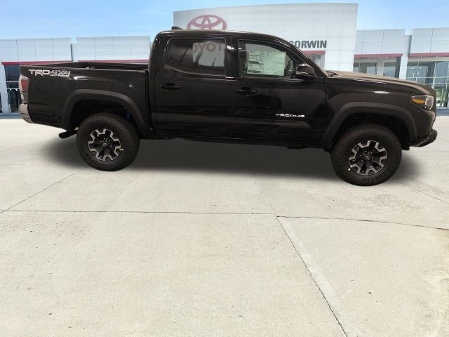 Used 2023 Toyota Tacoma TRD Off-Road AWD/4WD image 10