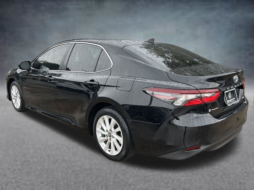 Used 2024 Toyota Camry LE FWD image 4