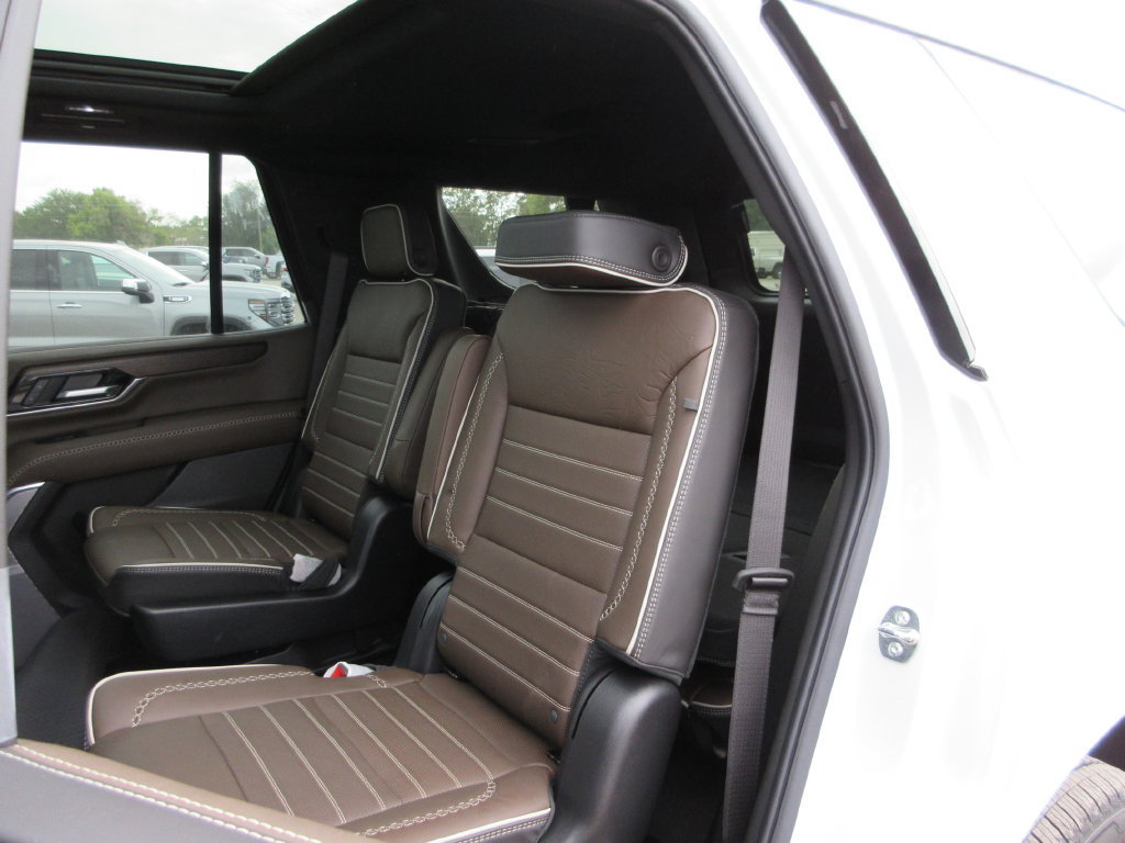 New 2027 GMC Yukon Denali Ultimate AWD/4WD image 10