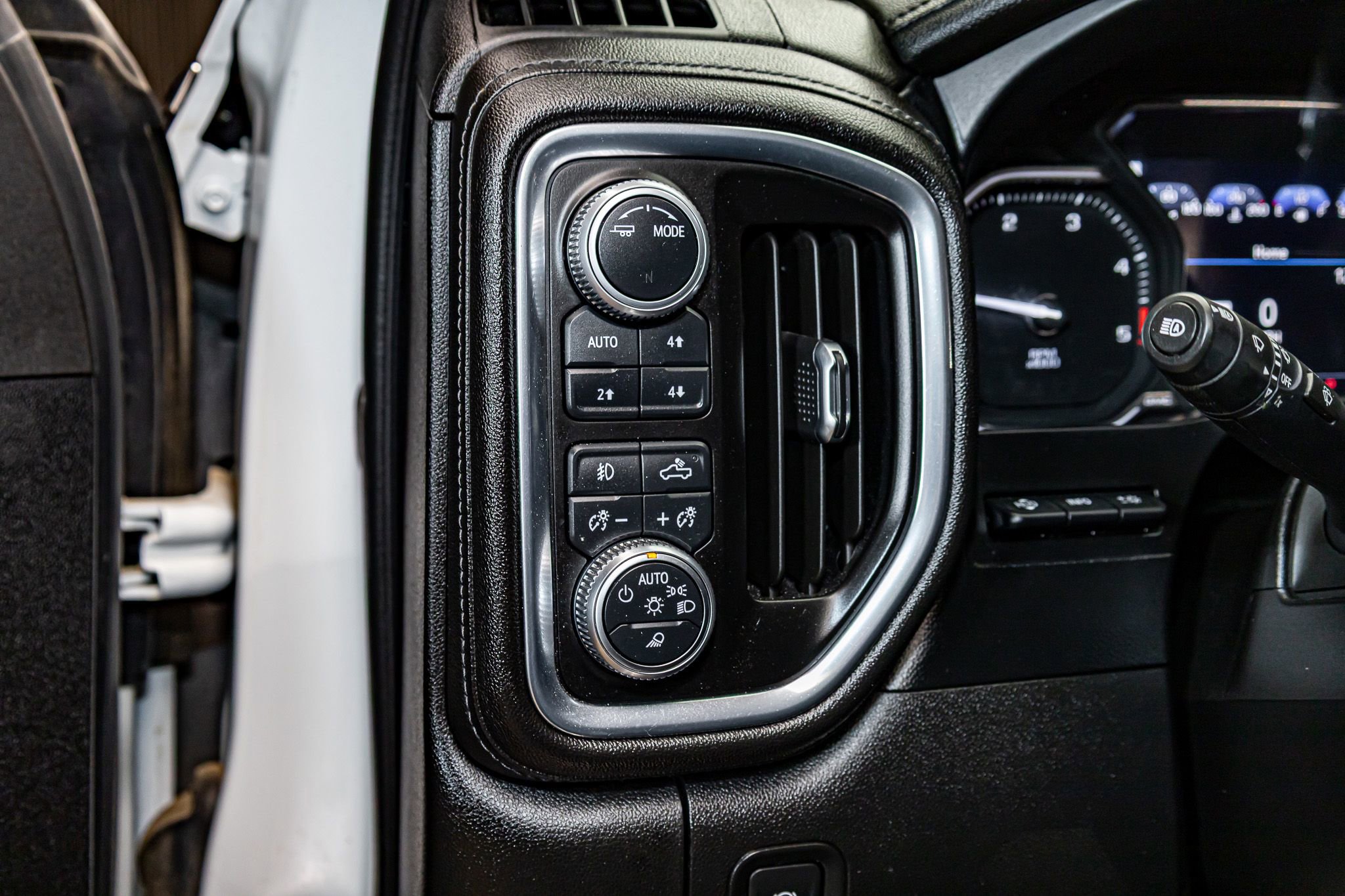 Used 2021 GMC Sierra 2500 Denali w/ Denali Ultimate Package image 16