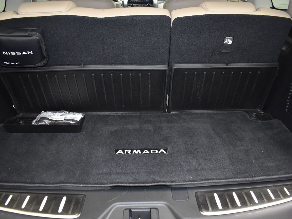 Used 2024 Nissan Armada Platinum w/ Captain's Chairs Package image 19