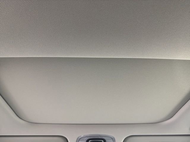 Used 2025 Hyundai Kona Limited AWD/4WD image 29