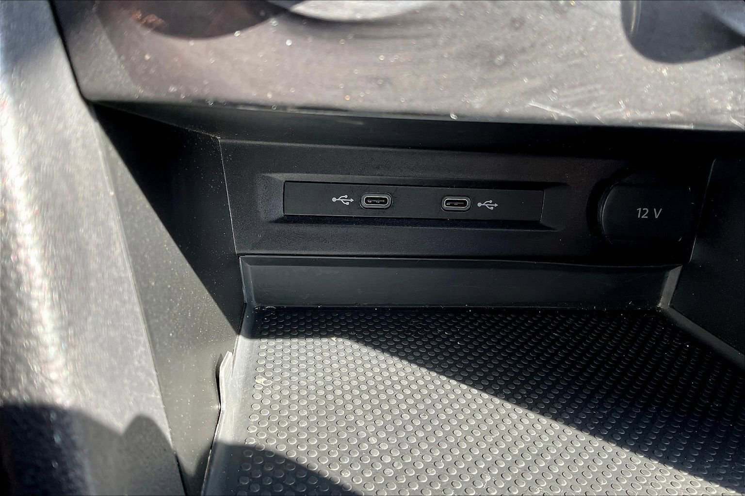 Used 2020 Volkswagen Tiguan S image 16