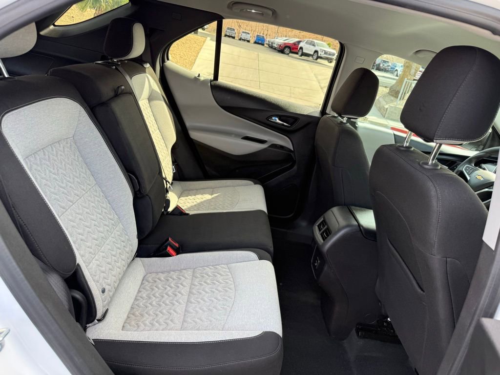 Used 2024 Chevrolet Equinox LS w/ LS Convenience Package image 17