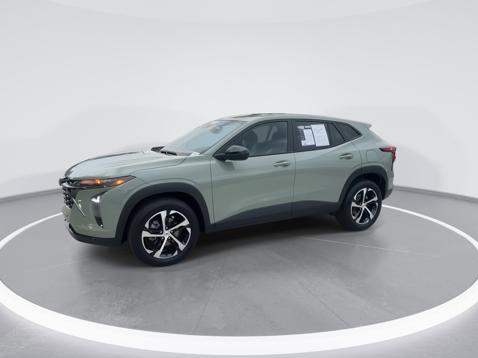 Certified 2024 Chevrolet Trax RS w/ Driver Confidence Package image 5