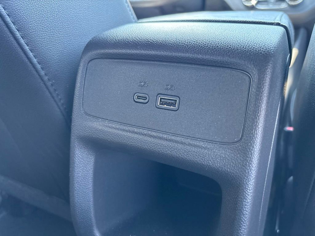 Used 2024 Buick Envista Sport Touring w/ Convenience I Package FWD image 18