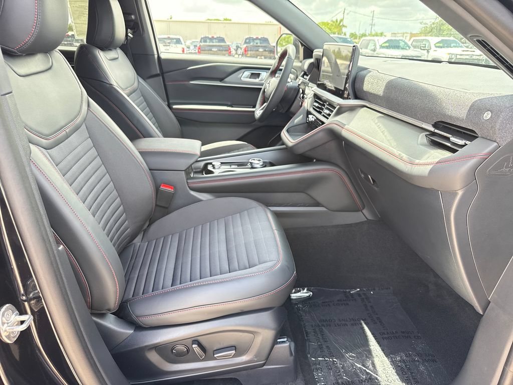New 2026 Ford Explorer ST-Line w/ ST-Line Street Pack RWD image 22