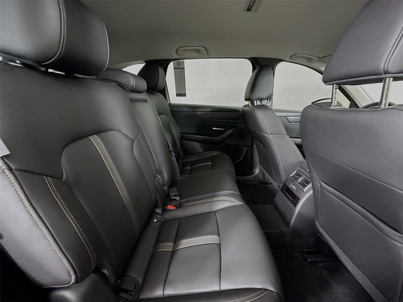 New 2025 MAZDA CX-90 3.3 Turbo w/ Select Package image 38