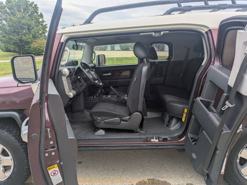 Used 2007 Toyota FJ Cruiser 4WD image 10
